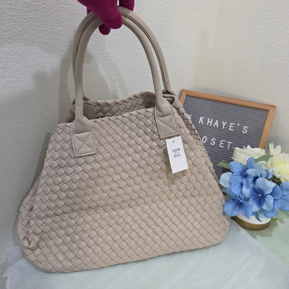 Elegant Beige Woven Tote Bag
